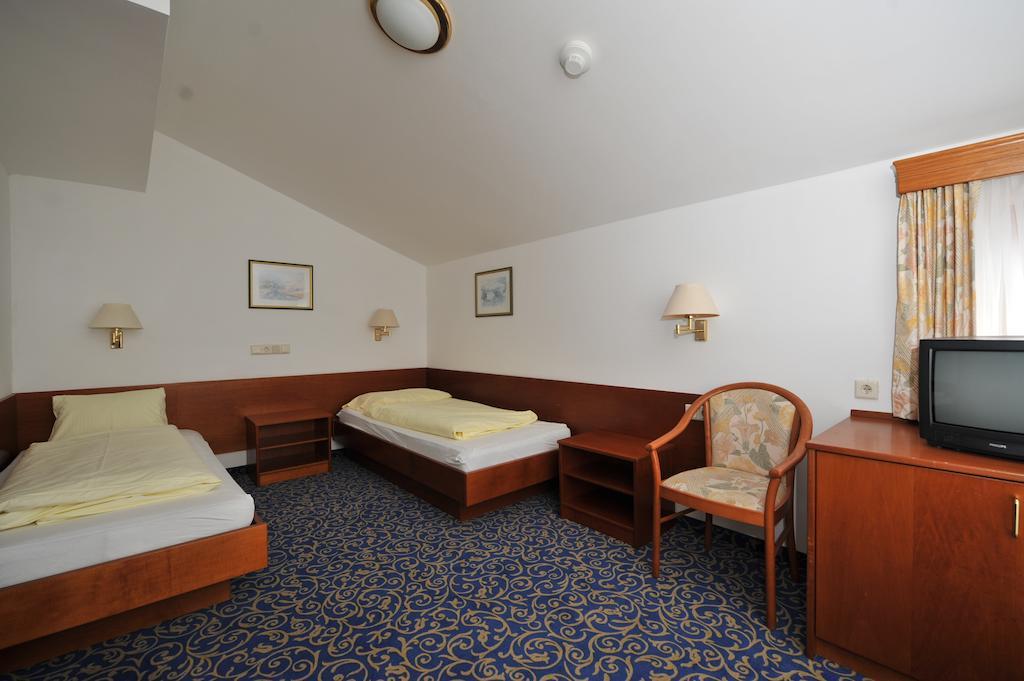 Salzburgerhof Jugend- Und Familienhotel Лофер Номер фото
